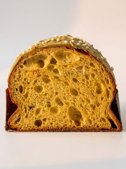 Colomba al Pistacchio con sac à poche